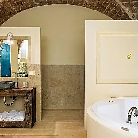 Bed and Breakfast La Pecora Nera 4*
